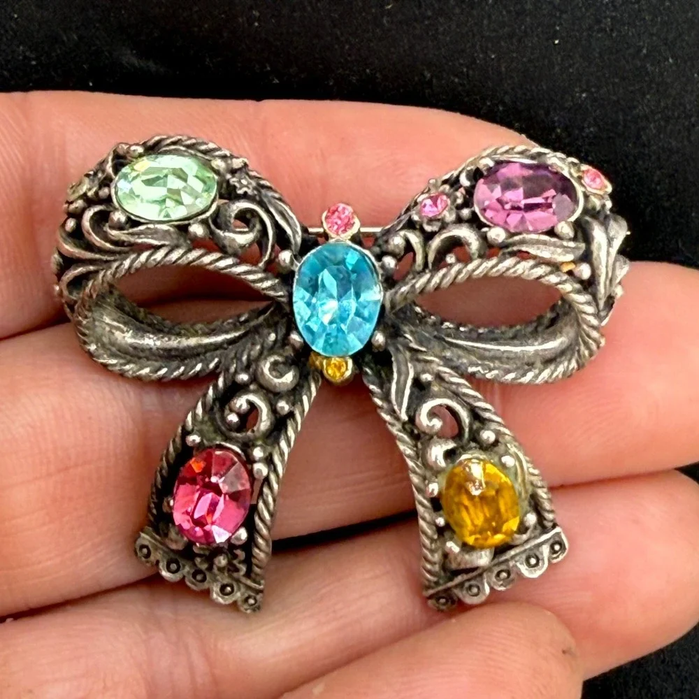 Vintage‎ Pot Metal Bow Brooch Pastel Fruit Salad Rhinestone READ